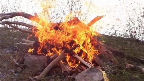 Tunceli'de feci ölüm! Bahçesinde yaktığı ateşin üzerine düştü