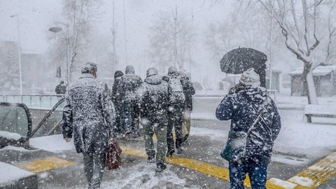 AKOM'dan İstanbul için yeni uyarı: Kar yağışı geri dönüyor!