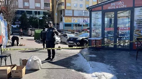 Kocaeli'de hareketli dakikalar! Lokantada bir kişiyi yaraladı, içeridekileri rehin aldı! Gözaltına alındı!