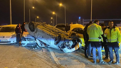 Ankara'da feci kaza! 9 araç birbirine girdi: Yaralılar var