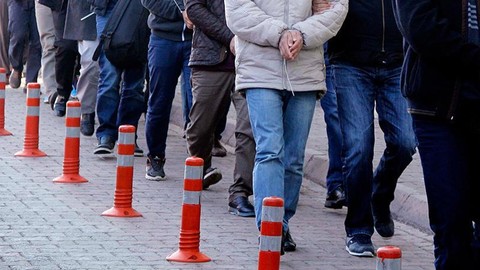 Adana'da uyuşturucu operasyonu: 27 tutuklama