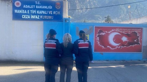 Manisa'da uyuşturucu madde ile yakalanan kadın tutuklandı!