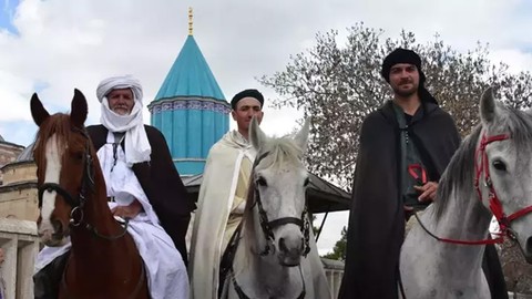 İspanya'dan 5,5 ay önce at sırtında hac yolculuğuna çıktılar! Konya'ya ulaştılar