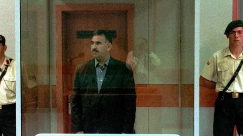 Abdullah Öcalan ailesi ile İmralı'da görüştü