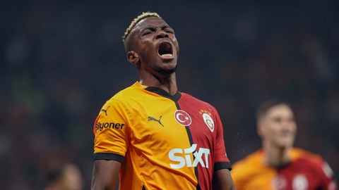 Oynayacak mı? Galatasaray’da Fenerbahçe derbisi öncesi Osimhen endişesi!