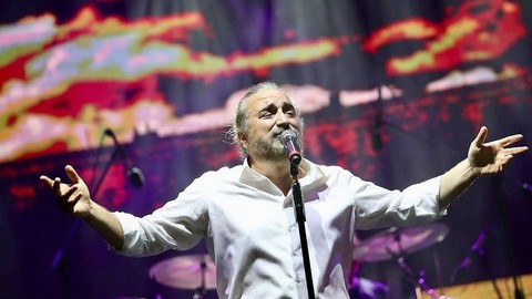 Hayatını kaybeden ünlü sanatçı Volkan Konak'ın vasiyeti ortaya çıktı! Okuyanların yüreği sızladı - Resim: 1