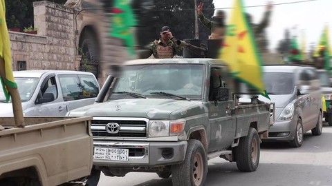 Şam yönetimiyle anlaşma imzalamışlardı: PKK/YPG'liler Halep'ten çekiliyor