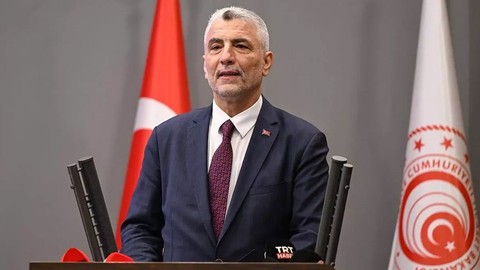 Ticaret Bakanı Ömer Bolat'tan ABD'nin gümrük vergilerine ilişkin açıklama: "Kötünün iyisi"