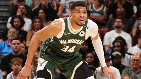 NBA’de Antetokounmpo’dan olağanüstü performans! Bucks, deplasmanda Miami Heat'i devirdi