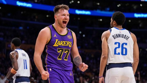 NBA’de Luka Doncic’in intikam gecesi! Lakers, Mavericks'i yendi, play-off’a biletini kaptı!
