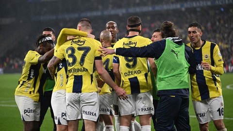 Süper Lig’de kritik maç! Fenerbahçe, Sivasspor’a konuk olacak! 2 yıldız kadroya alınmayacak