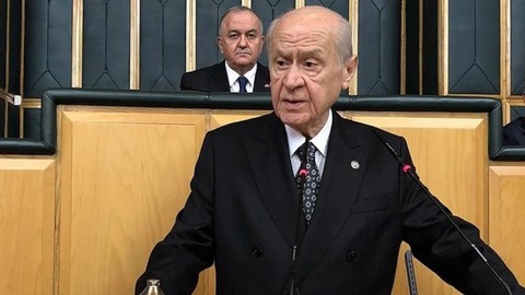Devlet Bahçeli'den Tarkan'a taziye telefonu