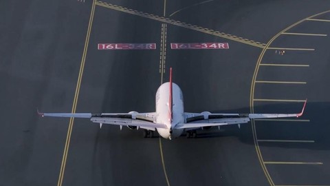 İstanbul Havalimanı'ndan Avrupa'da bir ilk: Üçlü pist operasyonu başladı