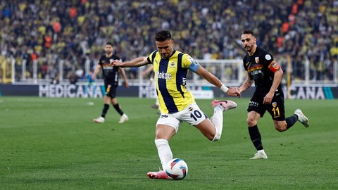 Performansı eleştirilmişti! Dusan Tadic'ten Fenerbahçelileri kızdıran 0 istatistiği!
