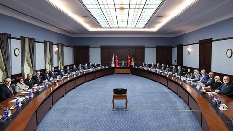 AK Parti MKYK toplantısı başladı