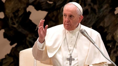 Vatikan, Papa Francis'in hayatını kaybettiğini açıkladı!