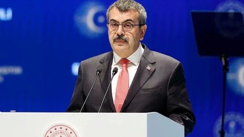 Milli Eğitim Bakanı: Hasar alan 4 okul binası boşaltıldı
