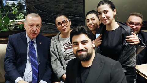 Cumhurbaşkanı Erdoğan’dan Ankara’da sürpriz kafe ziyareti