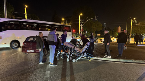 Bursa'da feci kaza: Taksi ile otomobil çarpıştı! 7 kişi yaralandı