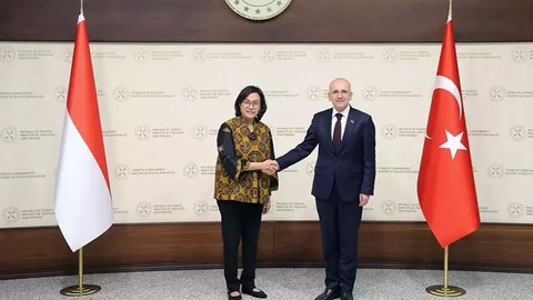 Bakan Şimşek Endonezya Maliye Bakanı ile görüştü