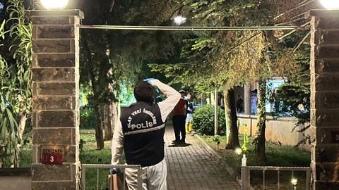 Kadıköy’de 10 katlı binada yangın! 1 kişi hayatını kaybetti