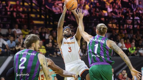 Galatasaray finalde kaybetti! Şampiyonlar Ligi’ni 2.bitirdi