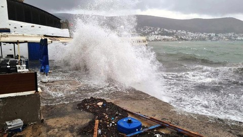 Meteoroloji'den son dakika uyarısı: Ege Denizi’nde kuvvetli fırtına bekleniyor!