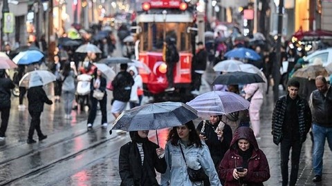 İstanbullular dikkat! Bu gece Trakya'dan giriş yapacak: Yer yer hortum bekleniyor