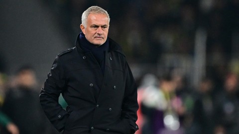 Jose Mourinho, Eyüpspor maçı öncesi konuştu: “Onur ve gururumuz adına önemli bir maç”