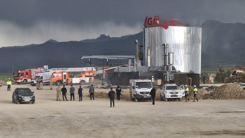 Erzurum'da feci olay! Asfalt üretim tesisinde patlama: Ölü ve yaralı var