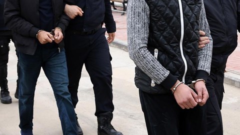 Bakan Yerlikaya açıkladı: 1 milyar 785 milyon TL hesap hareketliliği bulunan 4 ayrı dolandırıcı suç örgütü üyesi 64 şüpheli yakalandı