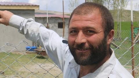Ağrı’dan Sivas’a ilk başta 9 tanesini getirip çiftliğe yerleştirdi. Sivas’ta o 9 tane hayvanı gören vatandaşlar ilk kez görmeleri nedeniyle büyük heyecan yaşadı