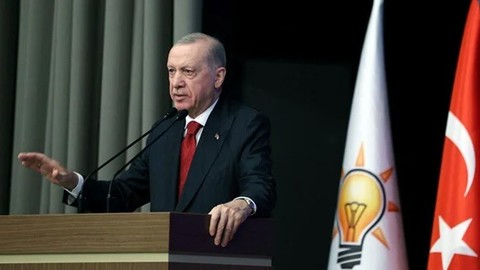 Cumhurbaşkanı Erdoğan "görevlendirdim" demişti!  Yeni anayasa için 10 kişilik komisyon kuruluyor! İşte isimler!