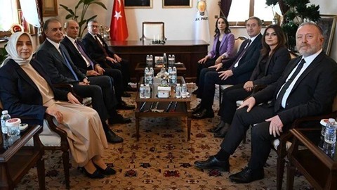 AK Parti heyeti, DEM Parti heyeti ile görüştü: "Detaylı açıklamayı ilerleyen günlerde yapacağız"