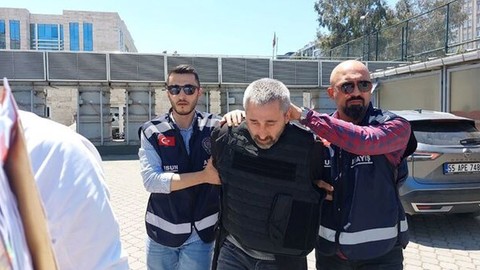Samsun'da berberde traş olan kardeşini öldürmüştü! Tutuklu ağabey cinayeti neden işlediğini anlattı! Savcılık ifadesi şoke etti