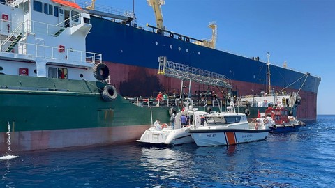 Çanakkale'de denizi kirleten gemiye 8 milyon TL ceza