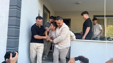 Bayram namazını kaçırdı! Kendini olukta buldu