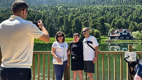 Kurban Bayramı’nda Gölcük Tabiat Parkı ziyaretçilerle dolup taştı