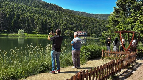 Bolu'da olası orman yangınlarına karşı, ormanlık alanlara girişler 1 Temmuz - 30 Eylül tarihleri arasında yasaklandı.