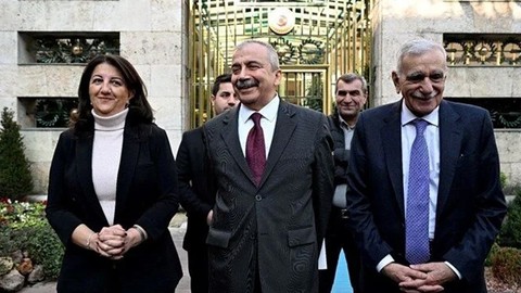 İmralı heyetinde Sırrı Süreyya Önder'in yerine gelecek isim netleşti