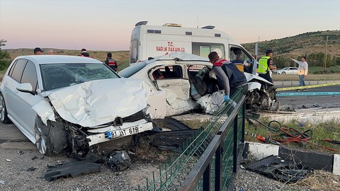 Yozgat’ta yürek yakan kaza! İki otomobil çarpıştı: Karı koca ölüme birlikte gitti