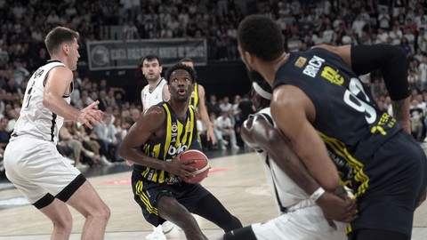 Ya tamam ya devam! Play-off’ta kritik randevu! Fenerbahçe Beko şampiyonluk, Beşiktaş seriyi uzatmak için sahaya çıkacak!