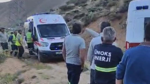 Adıyaman'da feci kaza: Kamyonet uçuruma yuvarlandı: 2 ağır yaralı