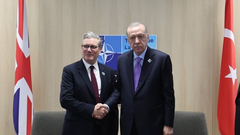 Cumhurbaşkanı Erdoğan, İngiltere Başbakanı Starmer ile görüştü