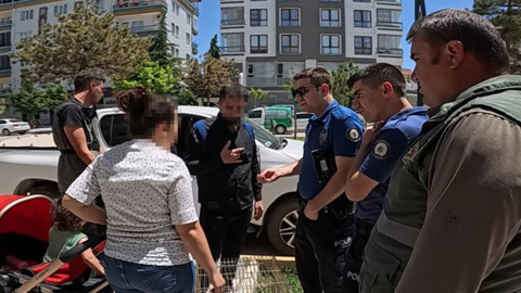 Aksaray'da vatandaşın elindeki kafesin içinde duran 1 tane hayvanı gören ekipler yakından bakınca acilen el koydu