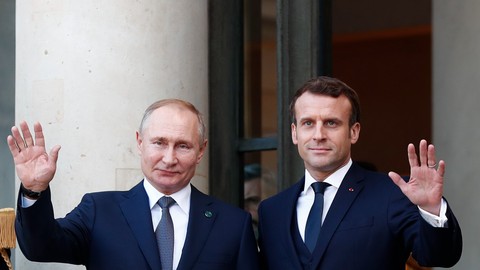 Putin ile Macron arasında 3 yılın ardından ilk görüşme