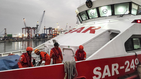 Endonezya'da feribot battı: 5 ölü, 29 kayıp