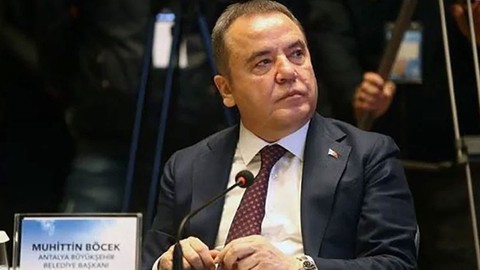 Antalya Büyükşehir Belediye Başkanı Muhittin Böcek tutuklandı