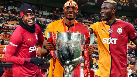 Transferde ortalık karışacak! Osimhen'dan Galatasaray için çok konuşulacak adım! İtalyanlar duyurdu