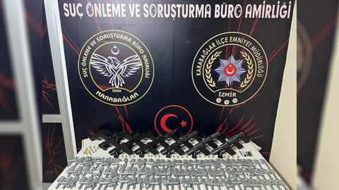 İzmir'de silah kaçakçılığı operasyonu: Baba ve 2 oğlu yakalandı!
